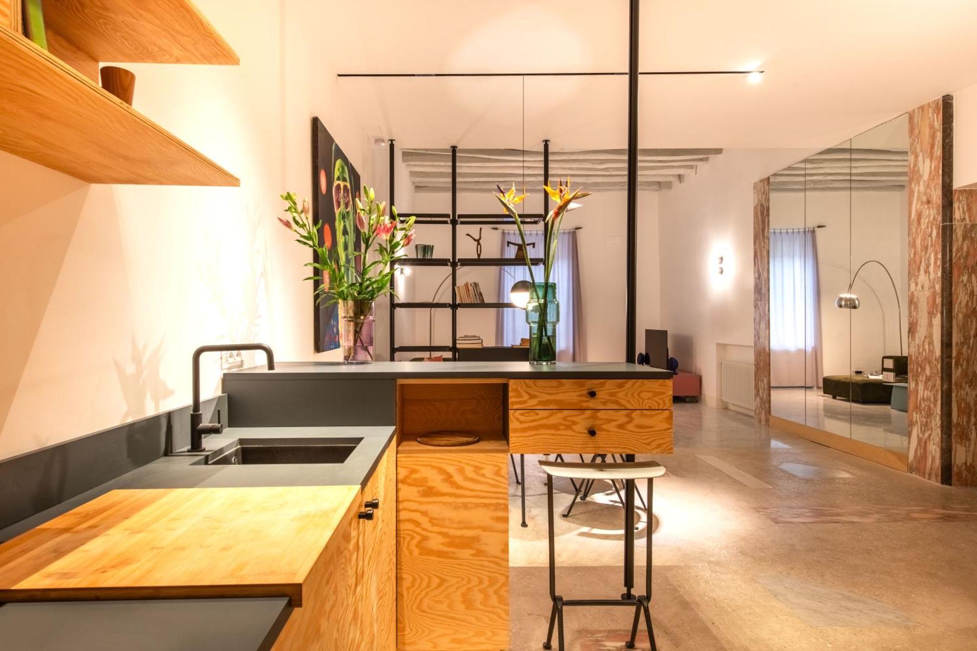 Sartoria Cavour - Modern Sicilian Elegance In A Former Tailor Shop 팔레르모 외부 사진